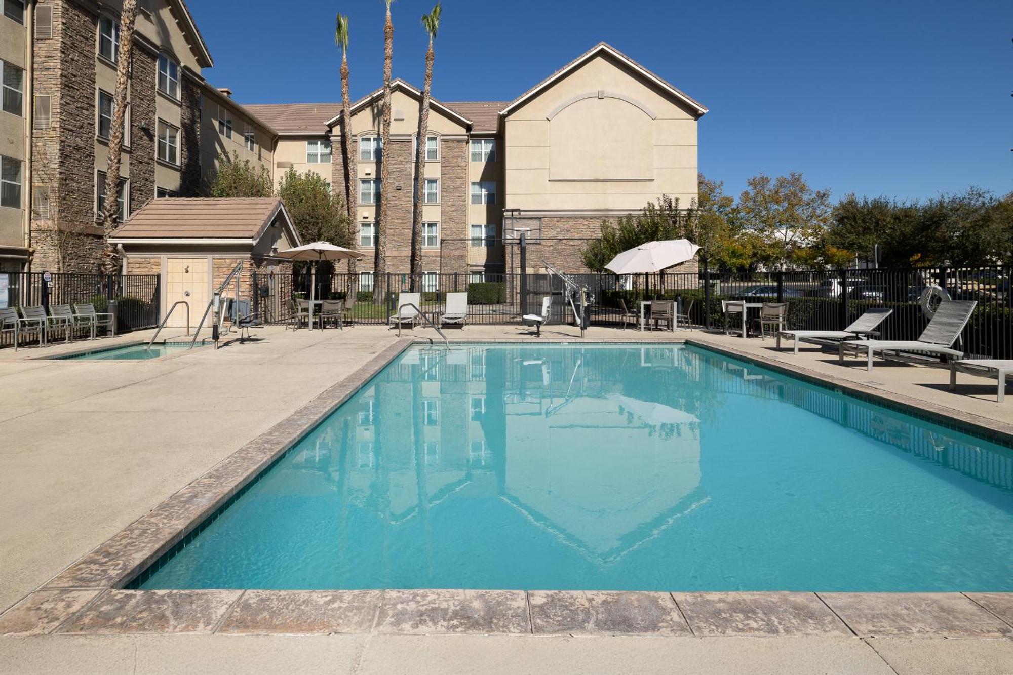 Homewood Suites By Hilton Ontario Rancho Cucamonga Luaran gambar